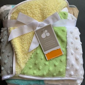 Adorable baby patchwork blanket. Super soft!